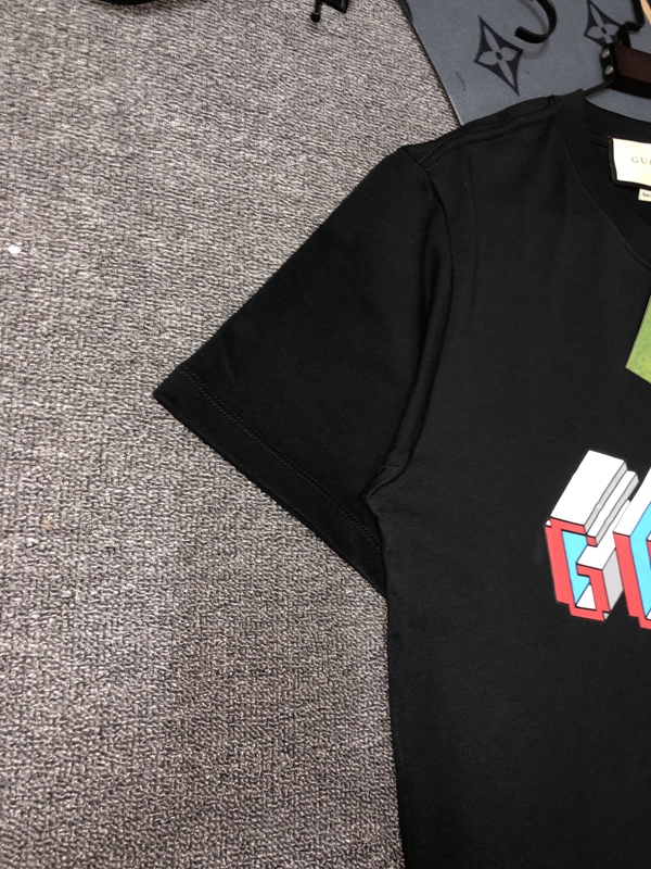 ブランドTシャツ素材ディテール